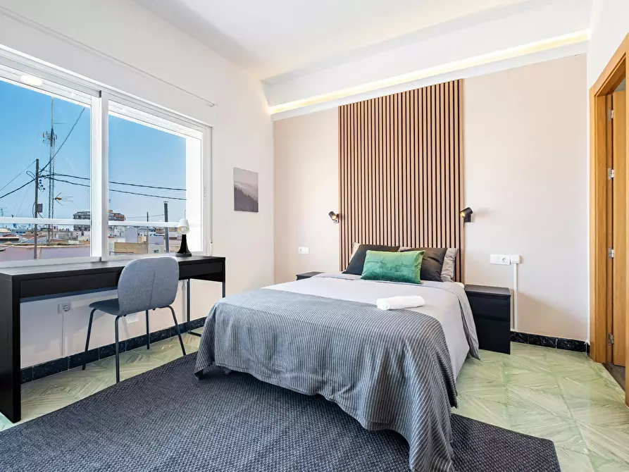 Immagine 1 di Camera in affitto  in Avenida de Aguilera a Alicante/Alacant