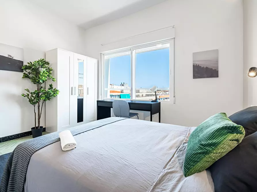 Immagine 1 di Camera in affitto  in Avenida de Aguilera a Alicante/Alacant