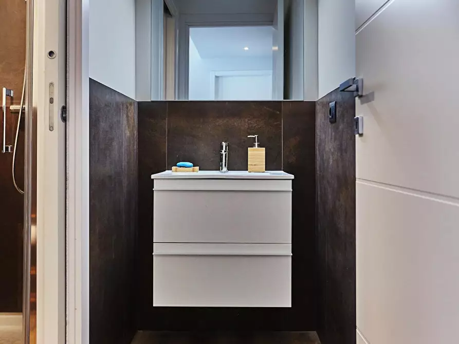 Immagine 8 di Appartamento in affitto  in Via Cesare Balbo a Torino