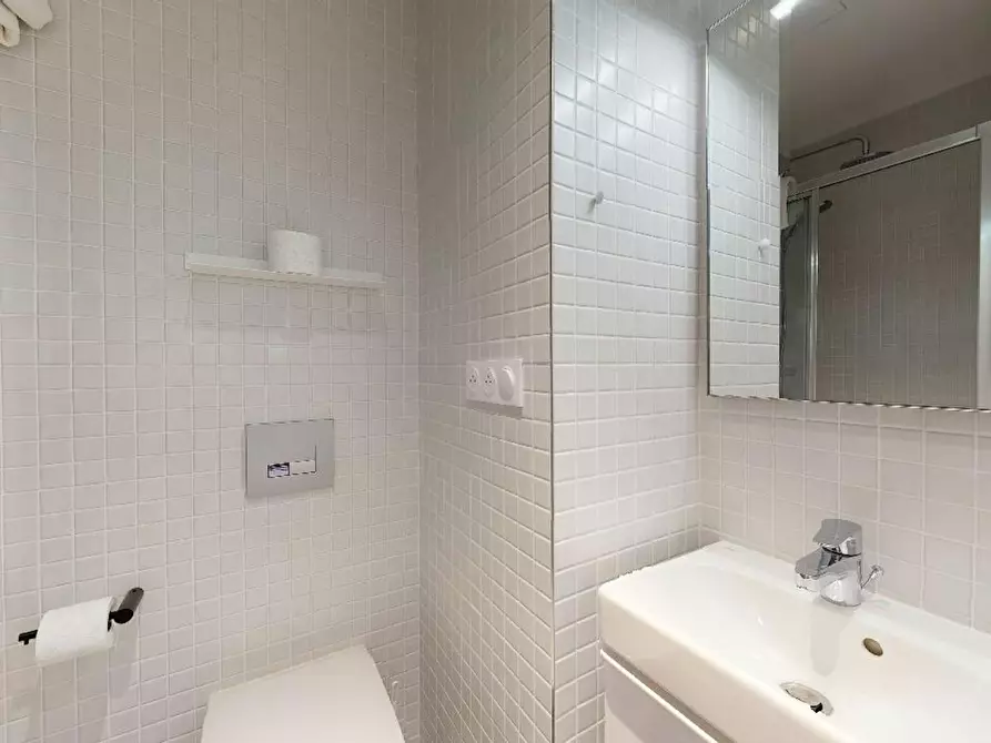 Immagine 4 di Camera in affitto  in Impasse des 2 Cousins a Paris 17