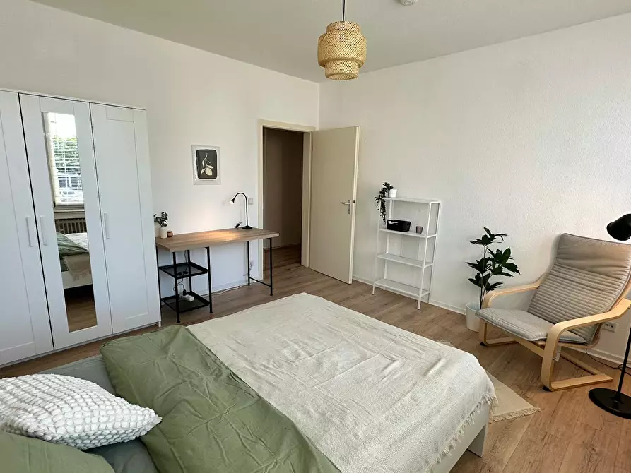 Immagine 3 di Camera in affitto  in Aachener Straße a Düsseldorf