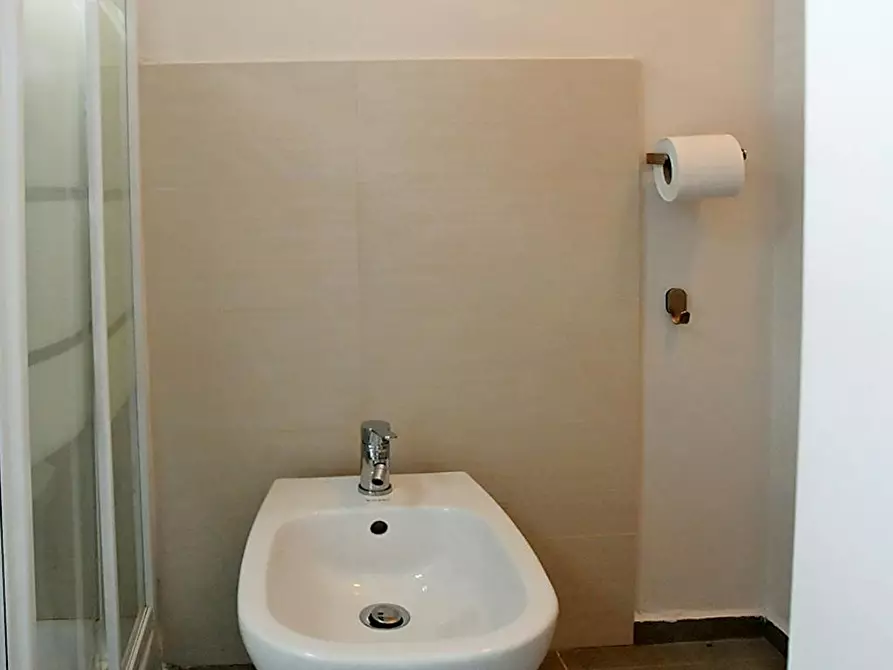 Immagine 9 di Appartamento in affitto  in Via Nizza a Torino