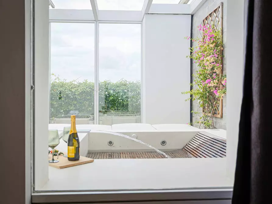 Immagine 7 di Appartamento in affitto  in Viale Cassala a Milano