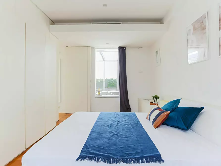 Immagine 6 di Appartamento in affitto  in Viale Cassala a Milano