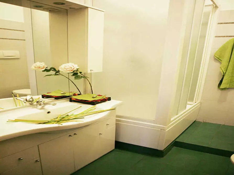 Immagine 10 di Camera in affitto  in Via Lazzaretto a Milano