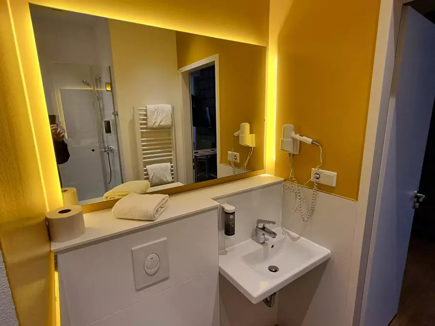 Immagine 7 di Appartamento in affitto  in Lilienthalstraße a Hallbergmoos