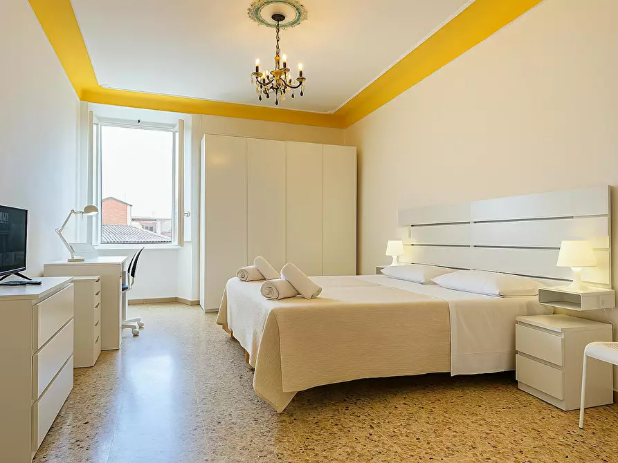 Immagine 1 di Camera in affitto  in Via Stalloreggi a Siena