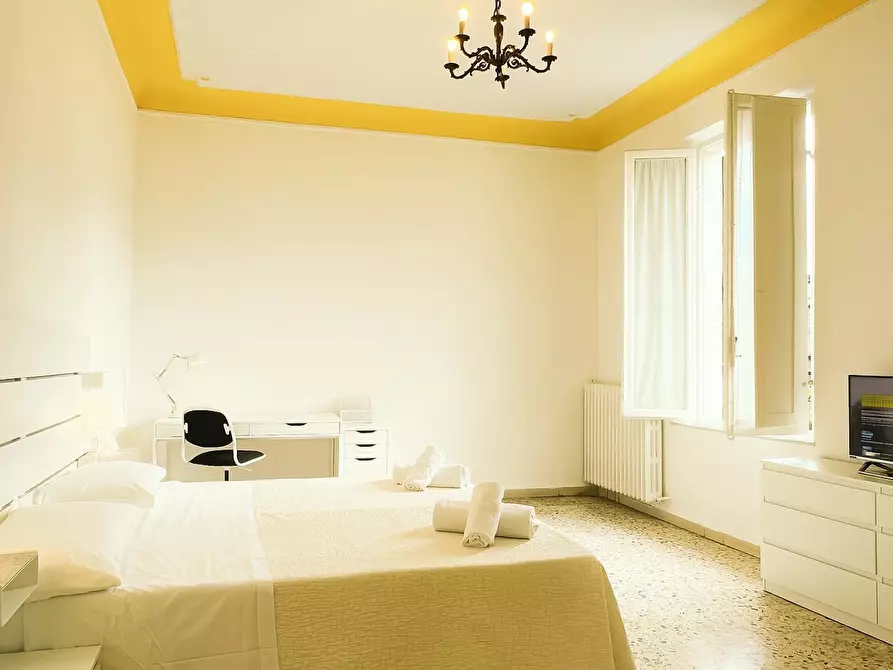 Immagine 8 di Camera in affitto  in Via Stalloreggi a Siena