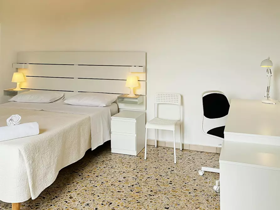 Immagine 10 di Camera in affitto  in Via Stalloreggi a Siena