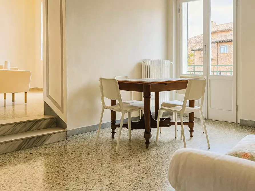 Immagine 4 di Camera in affitto  in Via Stalloreggi a Siena