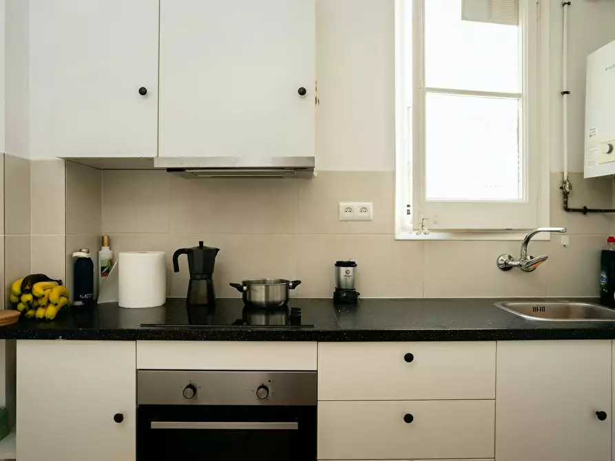 Immagine 7 di Camera in affitto  in Carrer de Calàbria a Barcelona