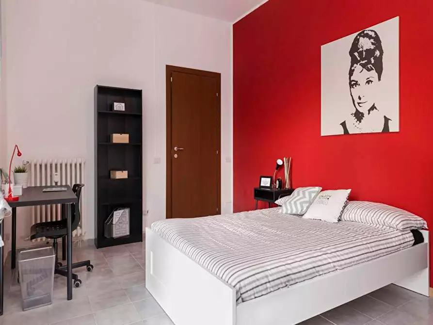 Immagine 3 di Camera in affitto  in Via dei Mandorli a Corsico