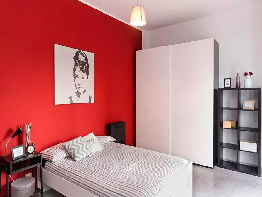 Immagine 1 di Camera in affitto  in Via dei Mandorli a Corsico