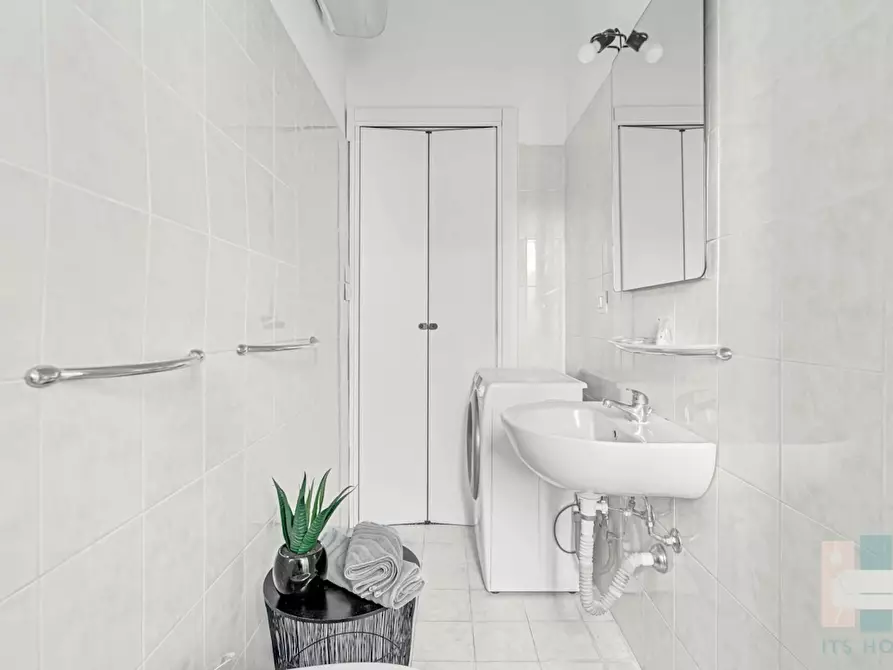 Immagine 2 di Appartamento in affitto  in Via Rutilia a Milano