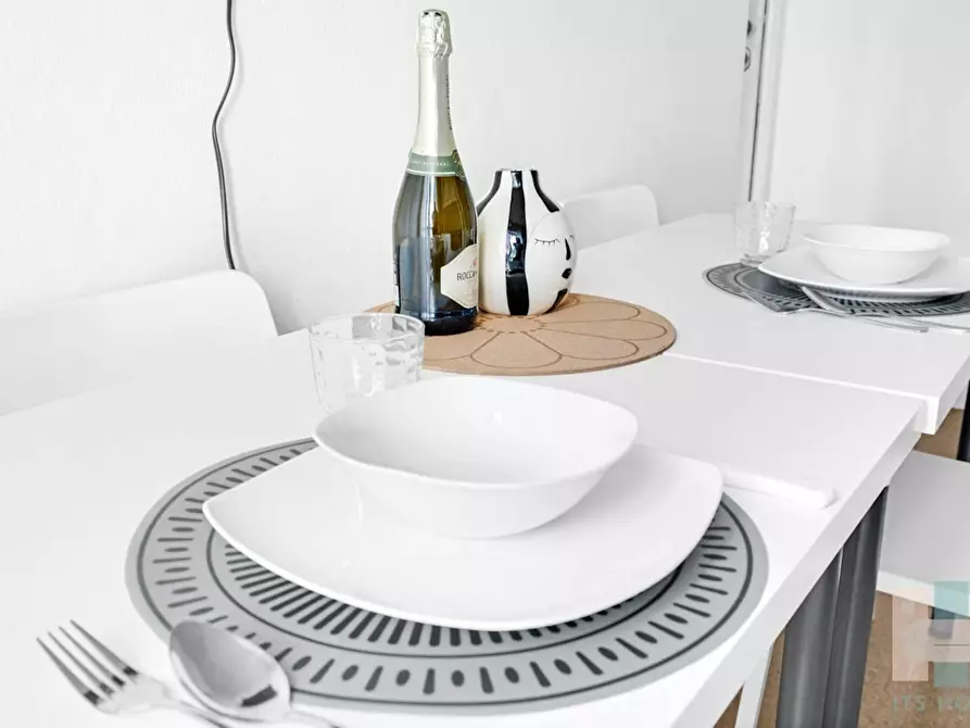 Immagine 10 di Appartamento in affitto  in Via Rutilia a Milano