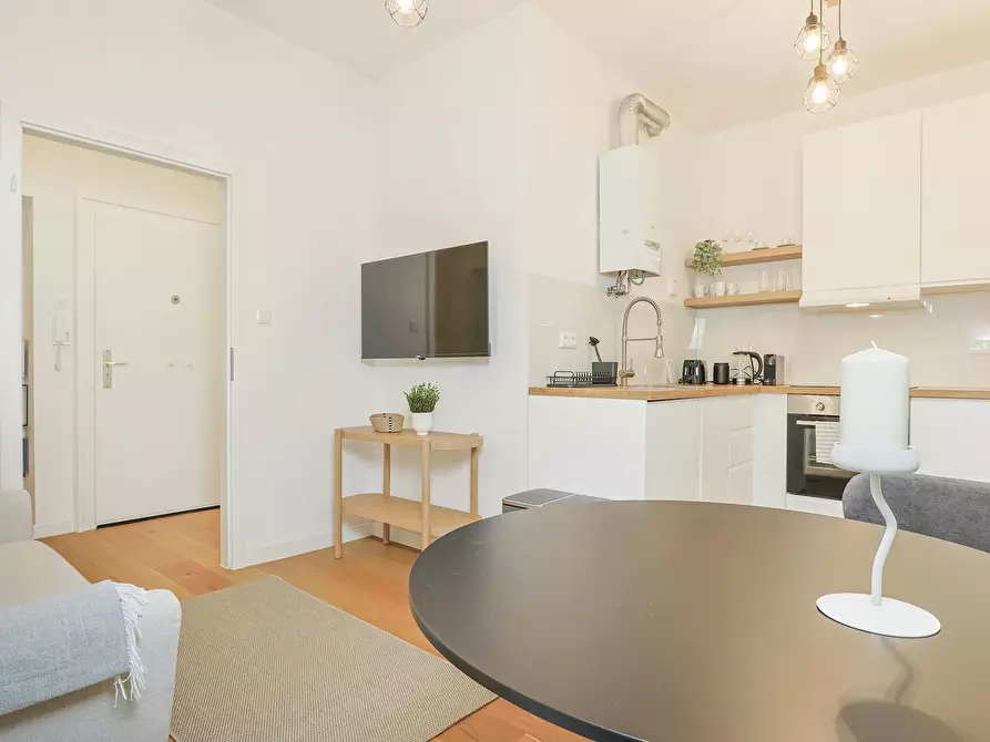 Immagine 1 di Appartamento in affitto  in Herderstraße a Düsseldorf