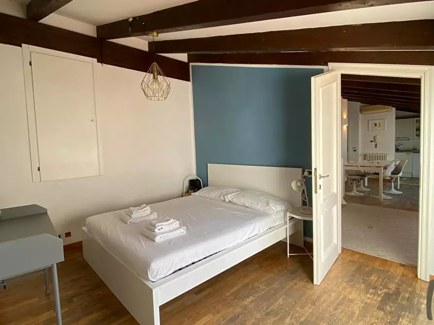 Immagine 3 di Appartamento in affitto  in Via San Vitale a Bologna