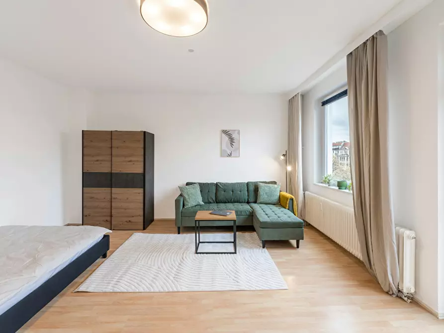 Immagine 6 di Appartamento in affitto  in Schloßstraße a Berlin