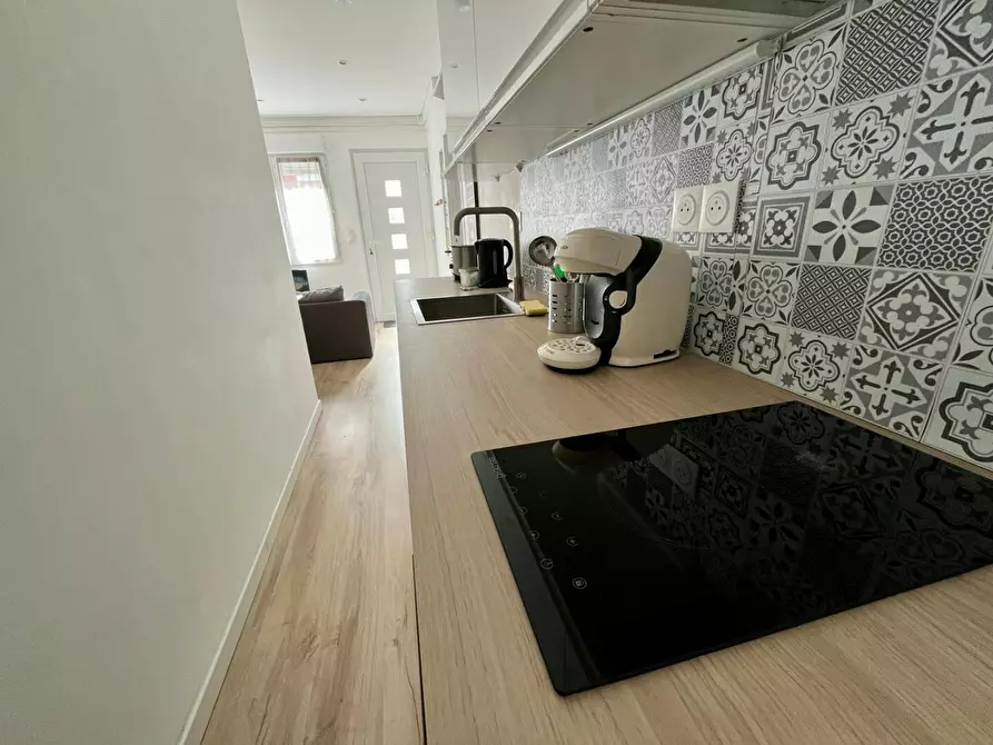 Immagine 6 di Appartamento in affitto  in Rue Blin de Bourdon a Amiens