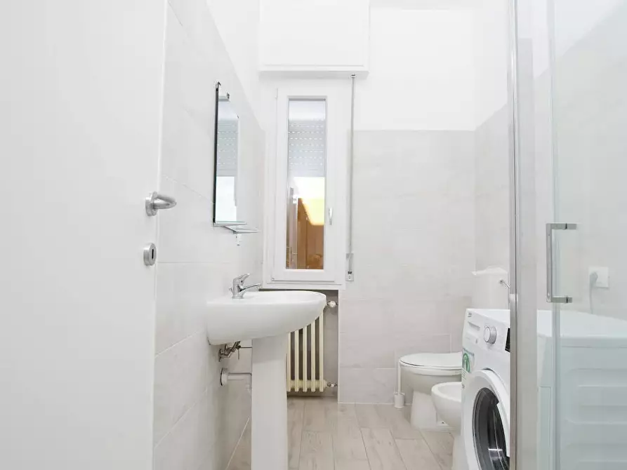 Immagine 6 di Camera in affitto  in Via Aurelio Saffi a Rimini