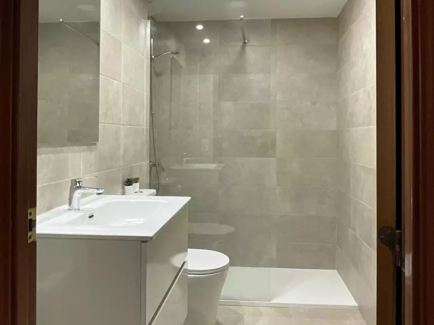 Immagine 6 di Camera in affitto  in Calle de Italia a Zaragoza