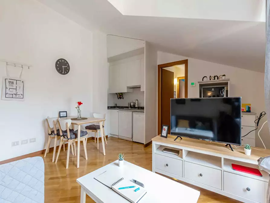 Immagine 10 di Appartamento in affitto  in Via dei Fontanili a Milano
