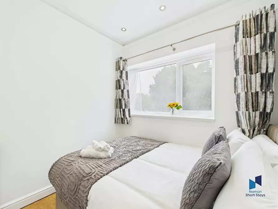 Immagine 8 di Casa indipendente in affitto  in Beaumont Road a Hounslow