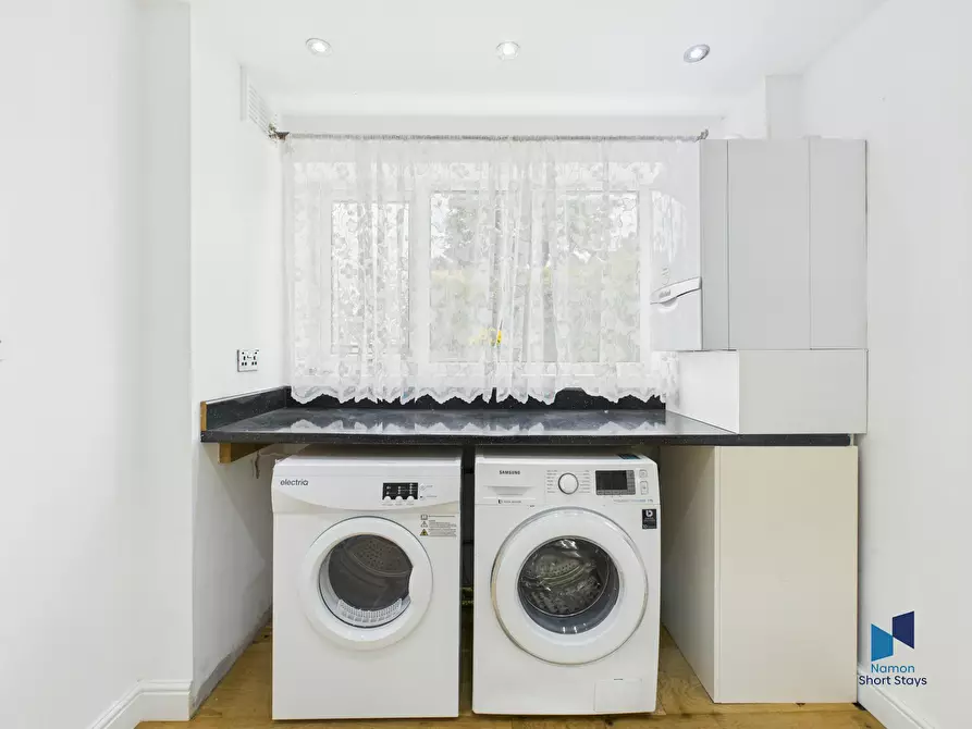 Immagine 9 di Casa indipendente in affitto  in Beaumont Road a Hounslow