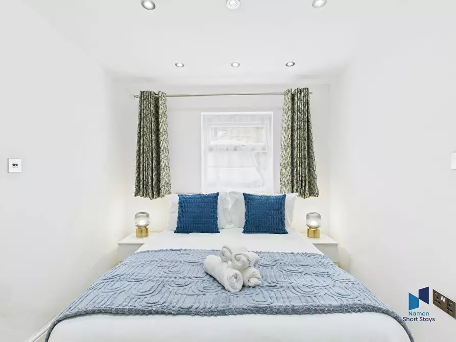 Immagine 3 di Casa indipendente in affitto  in Beaumont Road a Hounslow