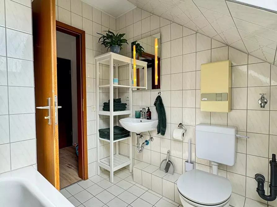 Immagine 6 di Appartamento in affitto  in Beim Knevelshof a Duisburg