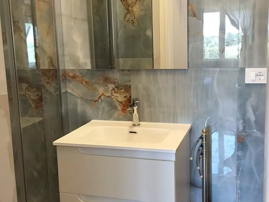 Immagine 5 di Camera in affitto  in Via Casilina a Roma