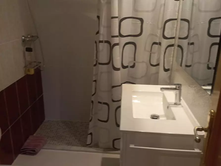 Immagine 9 di Camera condivisa in affitto  in Carrer Bou a Gandia