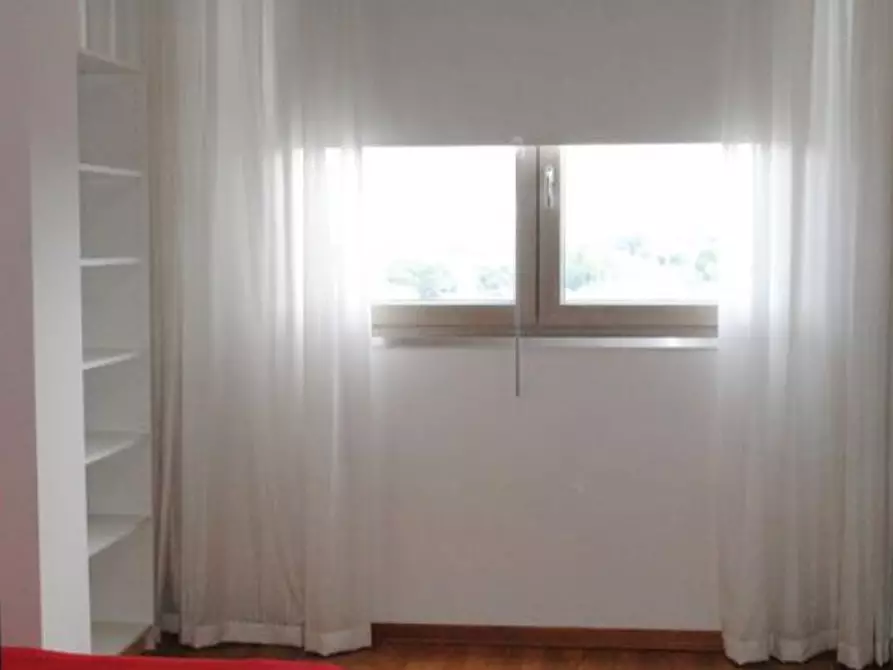 Immagine 6 di Appartamento in affitto  in Viale Principe Amedeo a Rimini