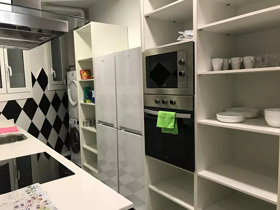 Immagine 5 di Camera in affitto  in Ronda de Sant Antoni a Barcelona