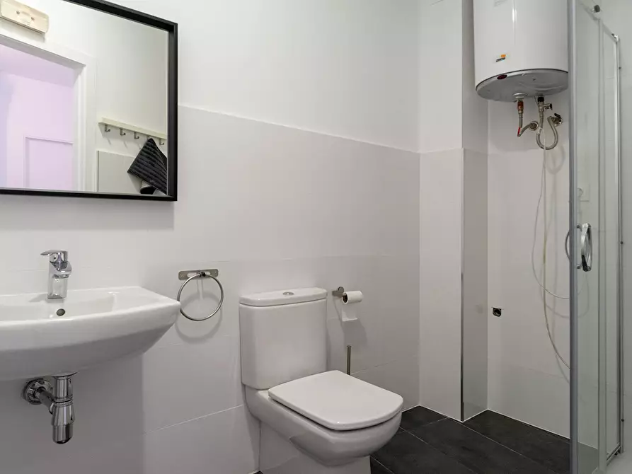 Immagine 9 di Camera in affitto  in Carrer de la Pau a Valencia