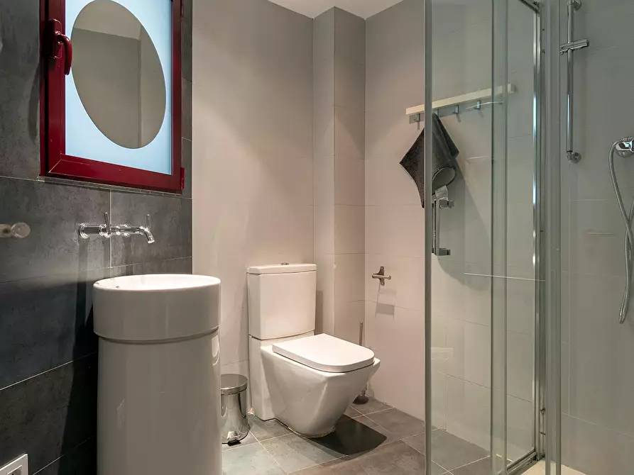 Immagine 8 di Camera in affitto  in Carrer de la Pau a Valencia