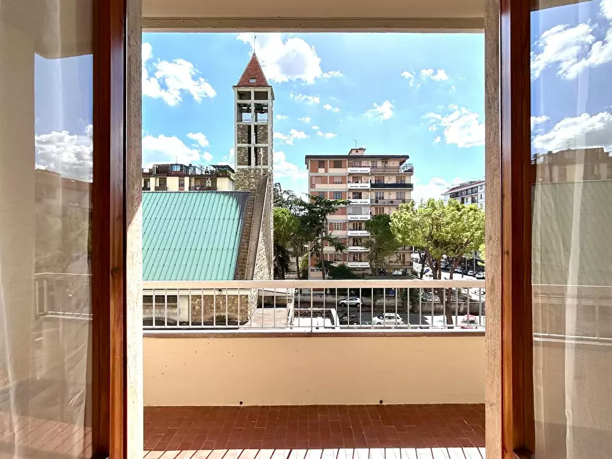 Immagine 8 di Camera in affitto  in Via Alfredo Cappellini a Firenze