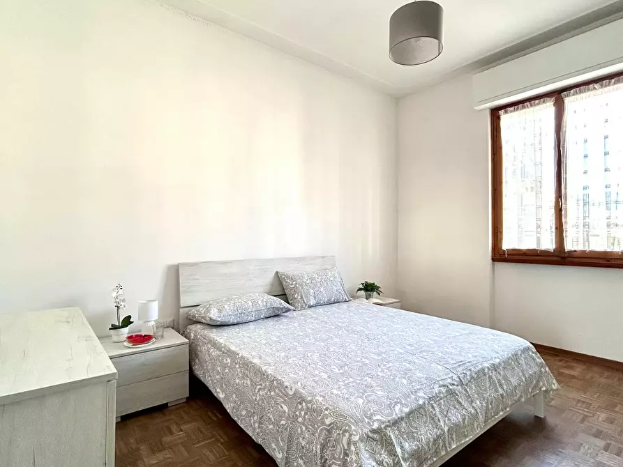 Immagine 6 di Camera in affitto  in Via Alfredo Cappellini a Firenze