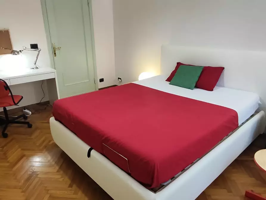 Immagine 2 di Camera in affitto  in Via Antonio Scialoja a Firenze