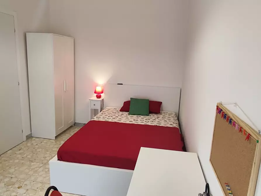 Immagine 2 di Camera in affitto  in Via Antonio Scialoja a Firenze