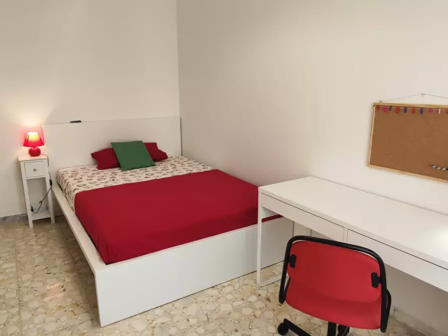 Immagine 1 di Camera in affitto  in Via Antonio Scialoja a Firenze