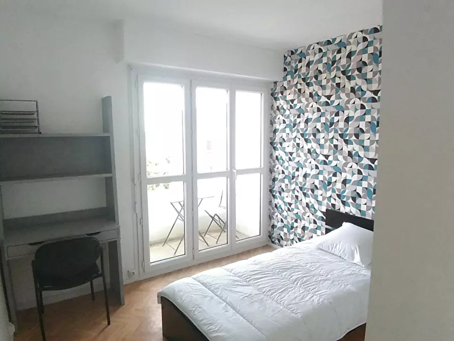 Immagine 1 di Camera in affitto  in Rue Winston Churchill a Mérignac