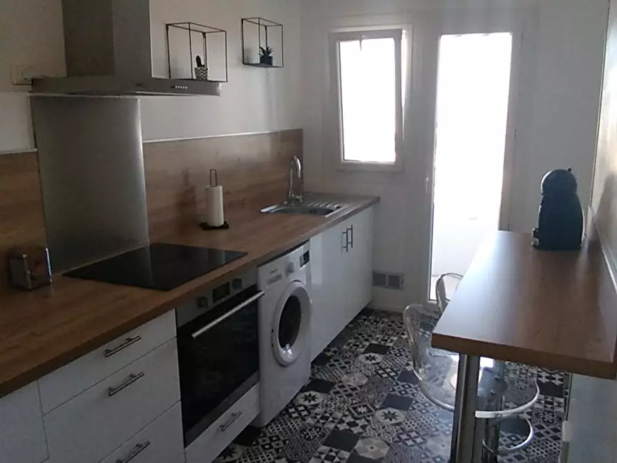 Immagine 2 di Camera in affitto  in Rue Winston Churchill a Mérignac