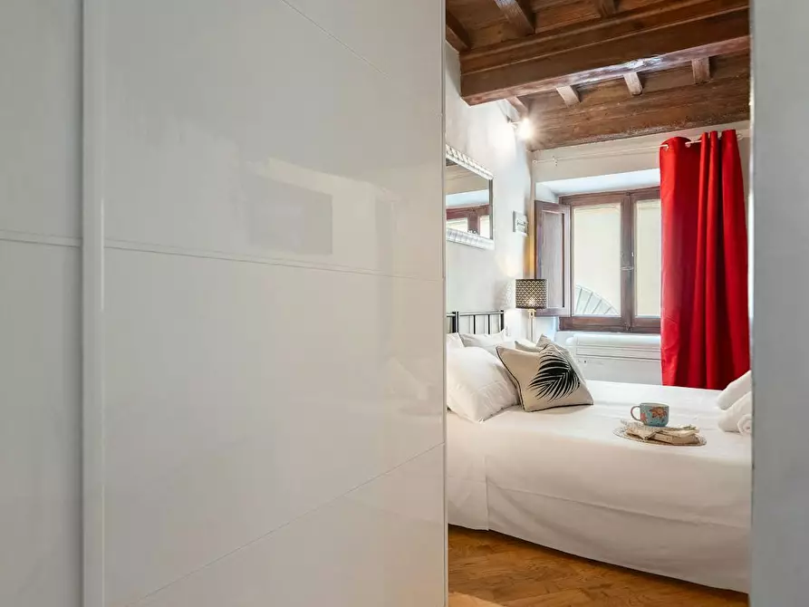 Immagine 10 di Appartamento in affitto  in Via dei Rustici a Firenze
