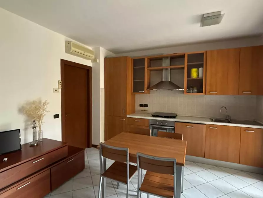 Immagine 1 di Appartamento in affitto  in Via Eugenio Curiel a Rozzano