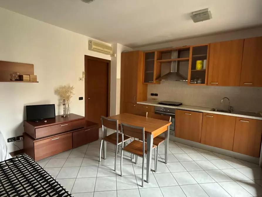 Immagine 4 di Appartamento in affitto  in Via Eugenio Curiel a Rozzano