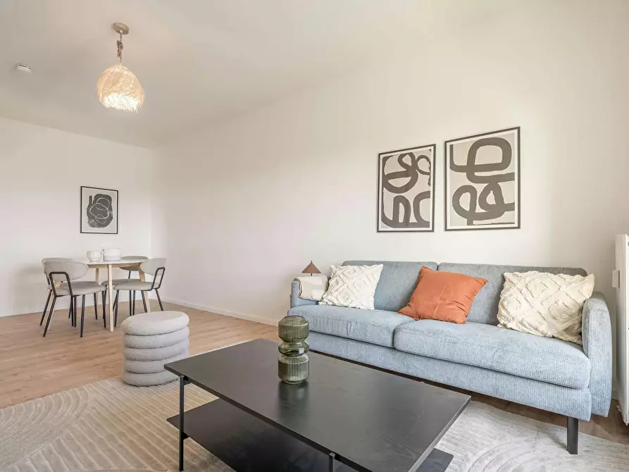 Immagine 1 di Appartamento in affitto  in Cornelius-Fredericks-Straße a Berlin
