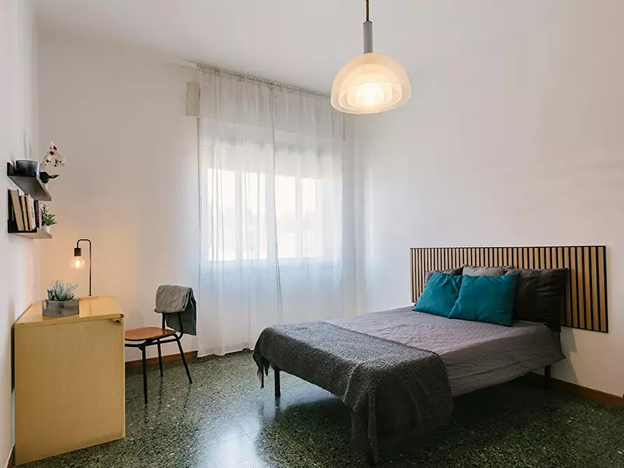 Immagine 1 di Camera in affitto  in Via Carlo Cattaneo a Vicenza