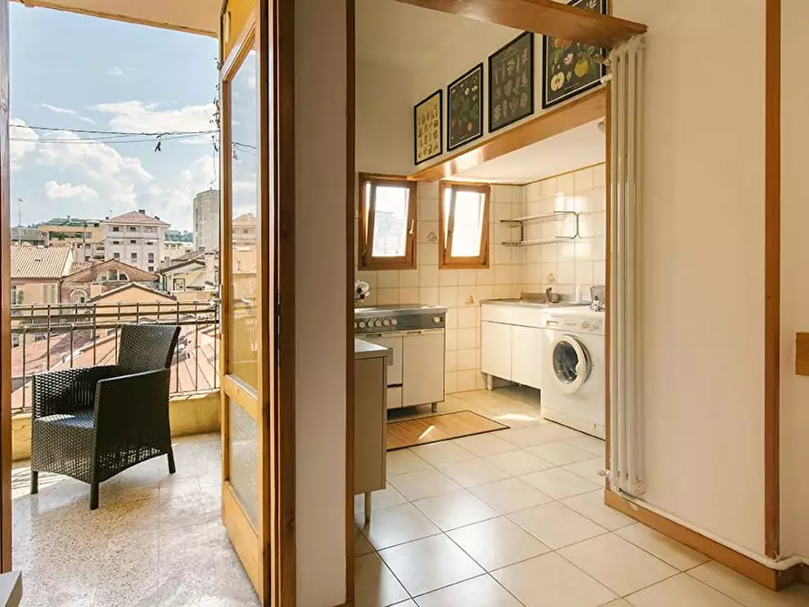 Immagine 10 di Camera in affitto  in Via Carlo Cattaneo a Vicenza