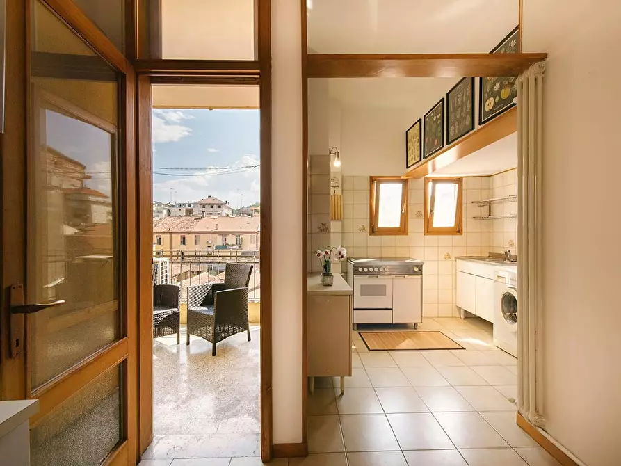 Immagine 8 di Camera in affitto  in Via Carlo Cattaneo a Vicenza